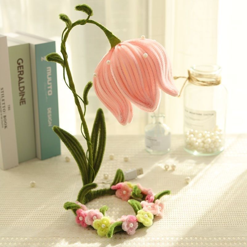 Lily of the valley table lamp