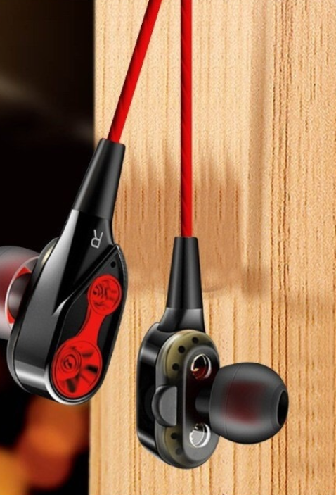 Stylish In-Ear Headphones: Available in Black, Red & White