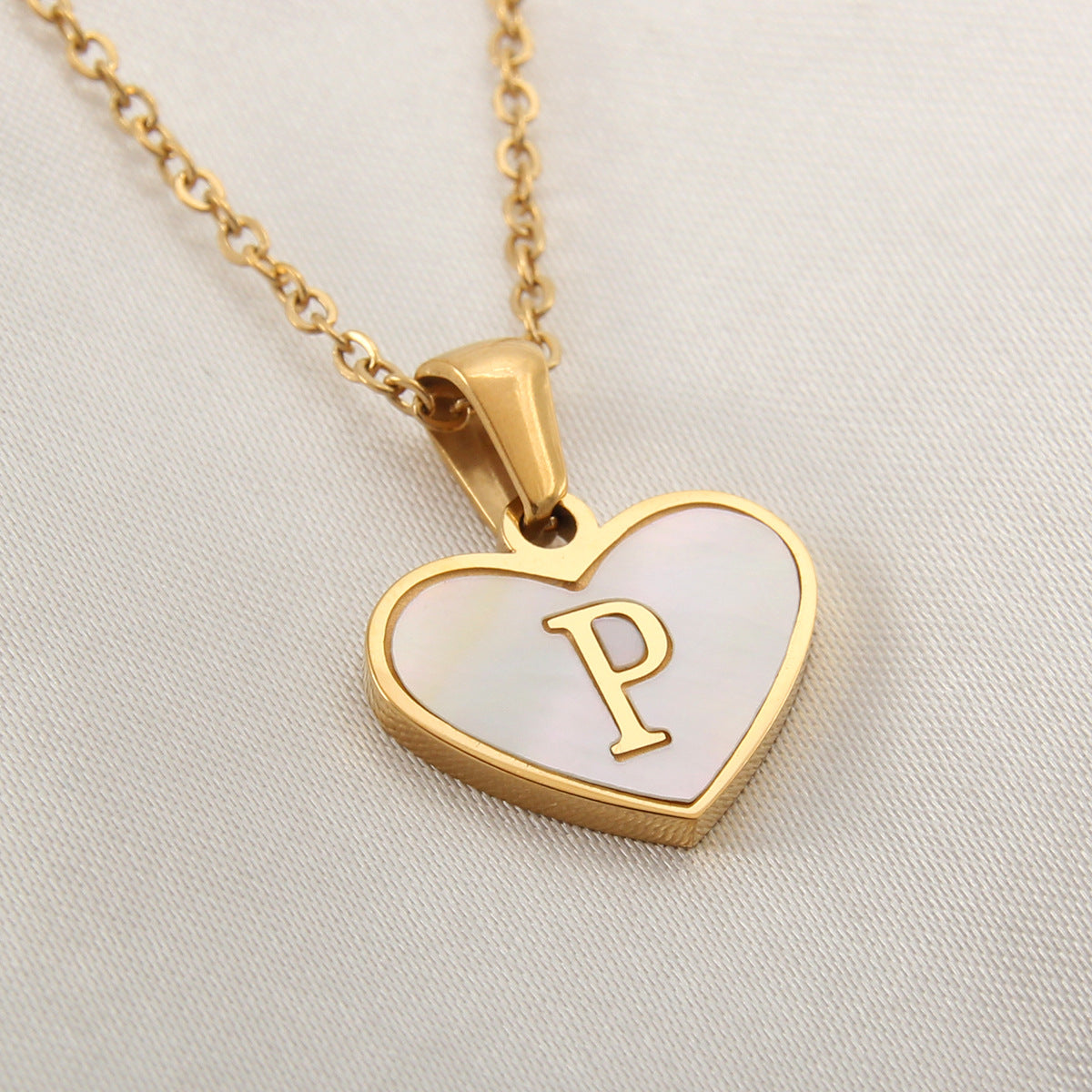 Heart-shaped letter Necklaces.