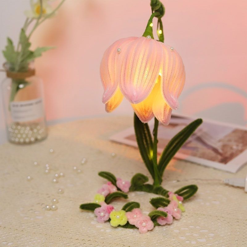 Lily of the valley table lamp